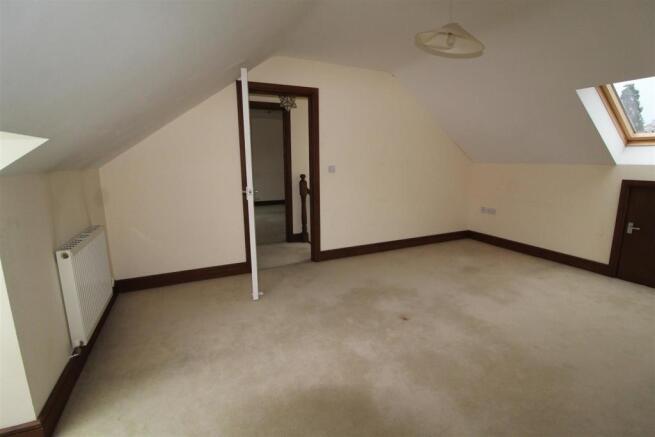Bedroom 5.JPG