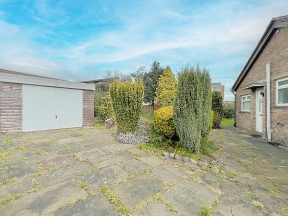 2 bed Bungalow for sale Image 8