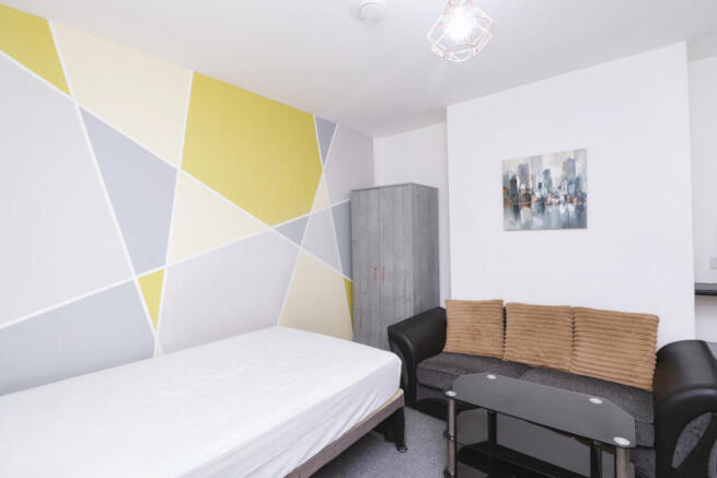 5 bed Terraced for sale Image 8