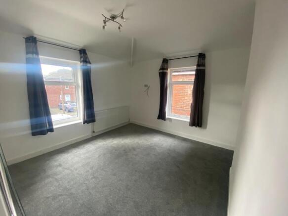 3 bed Semi-Detached for sale Image 5