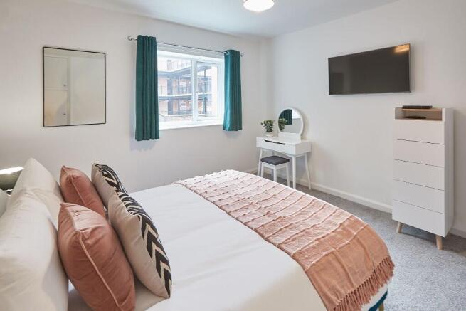 3 bed Apartment for sale Image 11