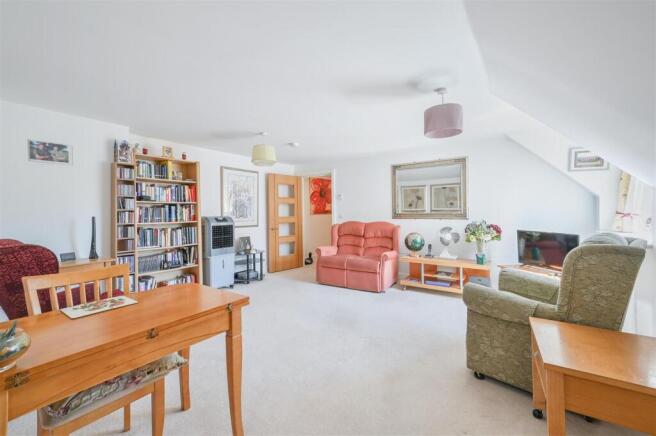 WELLINGTON COURT, (8).jpg