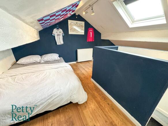 2 bed Terraced for sale Image 11