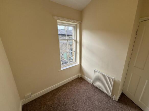2 bed Terraced for sale Image 8