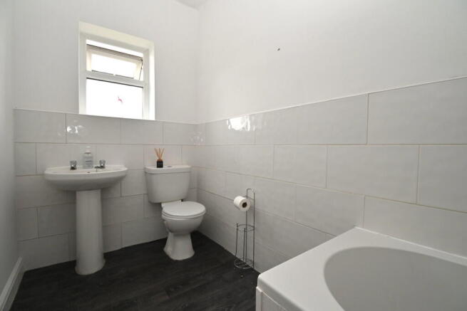 3 bed Terraced for sale Image 12