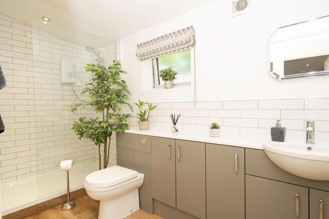 Annex Shower Room