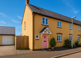 39, Hamdown Court, Huish Episcopi, Langport TA10 9EB