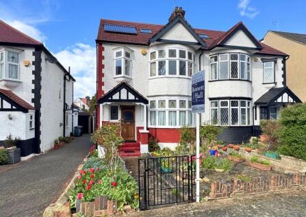 Hendale Avenue, Hendon, NW4