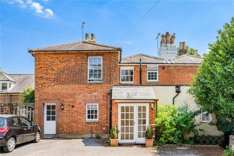 Middle Hill, Egham, Surrey, TW20