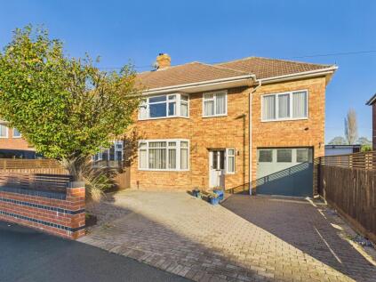 Park Avenue, Longlevens, Gloucester