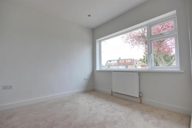 3 bed Semi-Detached Bungalow for sale Image 8