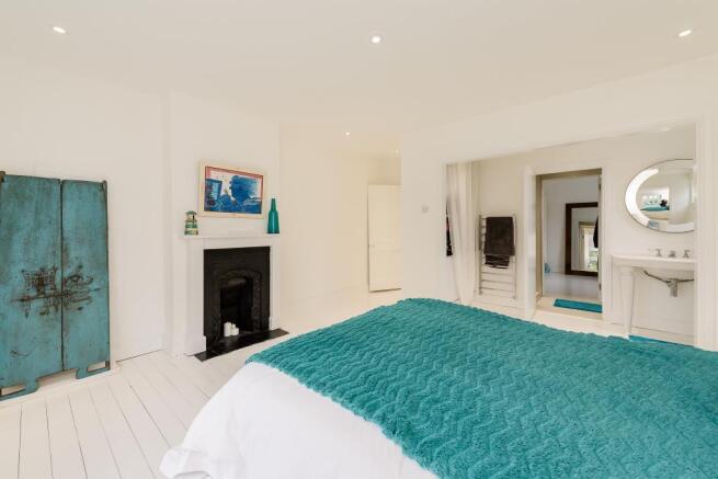 8272478-interior13-800-web.jpg