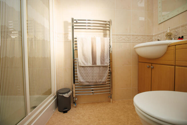 2 bed Apartment for sale Image 9