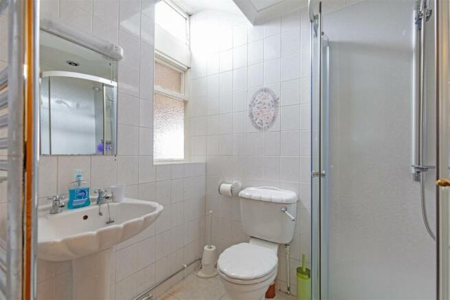 Shower Room-1.jpg