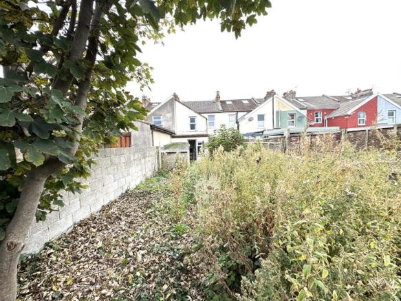 Rear 1 35 Drove Road.jpg