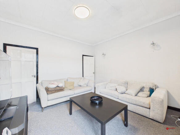 2 bed Terraced for sale Image 9