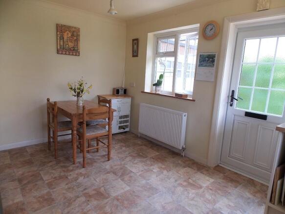 Kitchen/dining