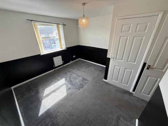 2 bed House for sale Image 10