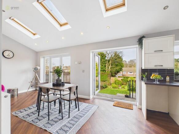 cam03830g0pr0288still031