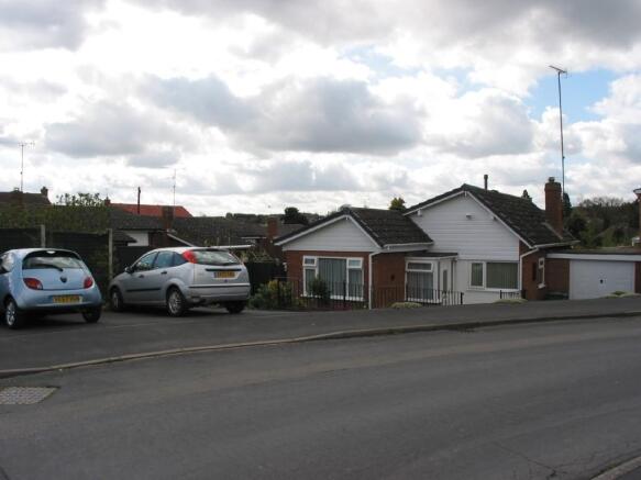bungalow & parking