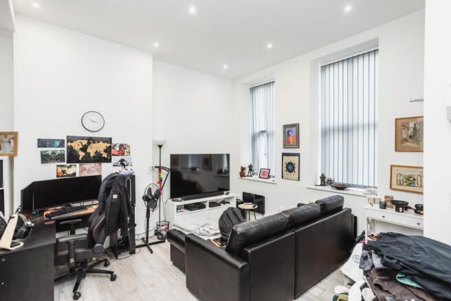 6 bed Block of Apartments for sale Image 4