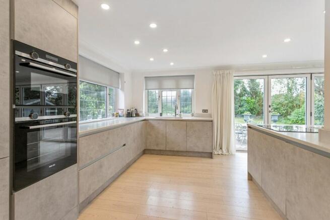 Fernside, Buckhurst Hill, Essex, IG9 photo 4