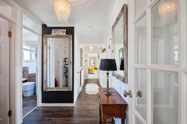 2 bed Apartment for sale Image 10