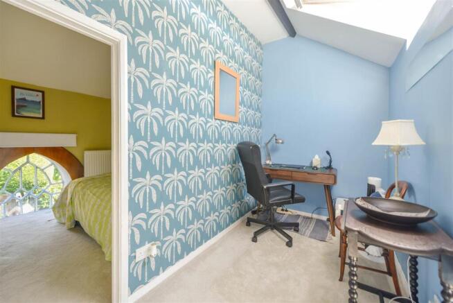 STUDY/BEDROOM THREE