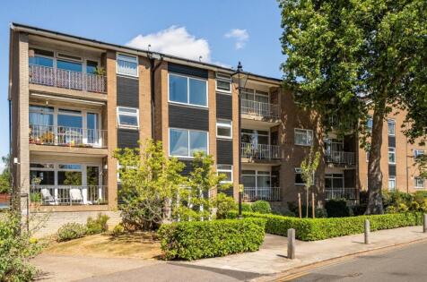 Pemberley Avenue, Bedford