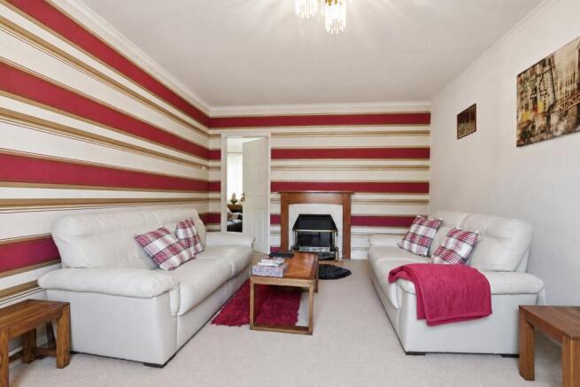 3 bed Semi-Detached for sale Image 12