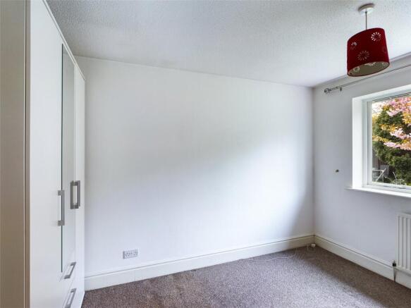 3 bed Semi-Detached to rent Image 5