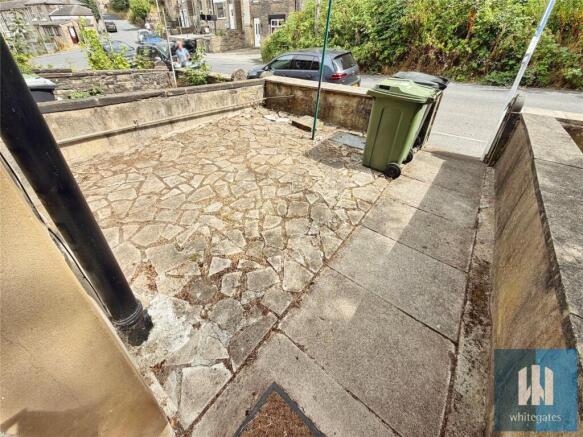 1 bed Terraced to rent Image 6