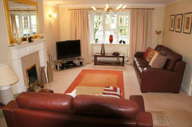 SITTING ROOM