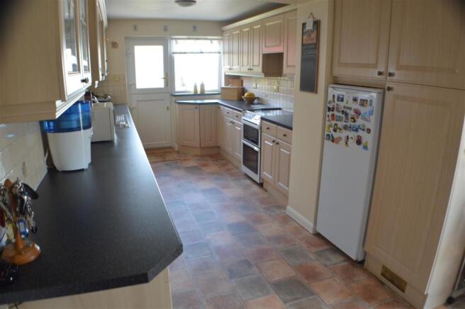 Kitchen/Breakfast Ro