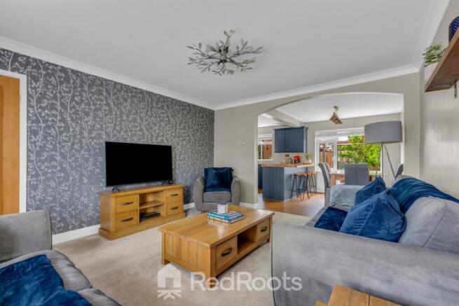3 bed Semi-Detached for sale Image 11