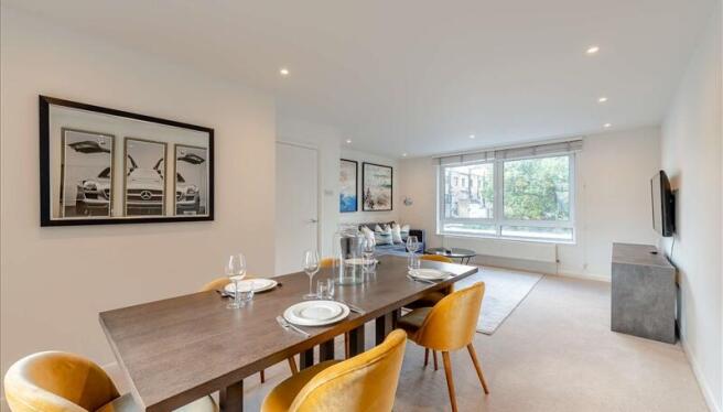 2 bed flat to rent