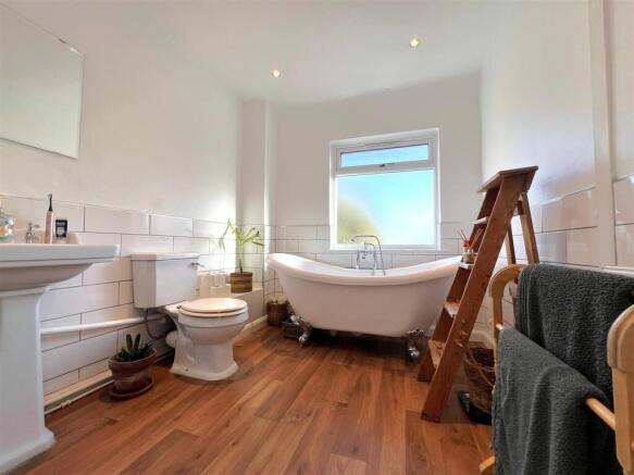 bath 4.jpg