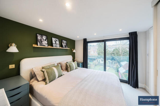 bed 1