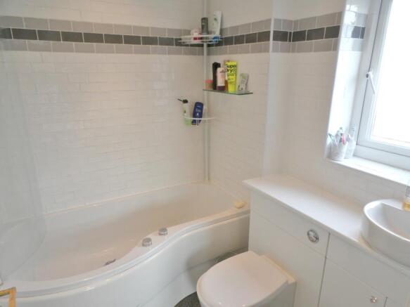 En-suite Bathroom