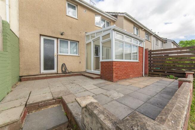 4 Tenby Close-21.jpg