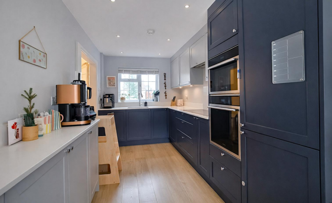 Modern Fitted Kitchen