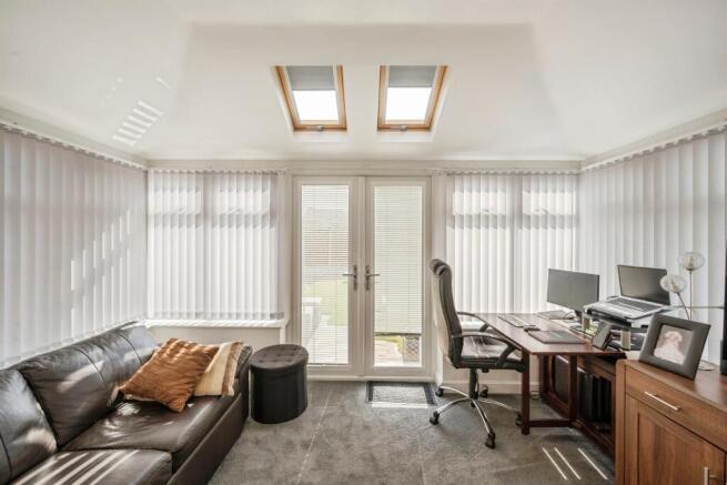 2 bed Detached for sale Image 8