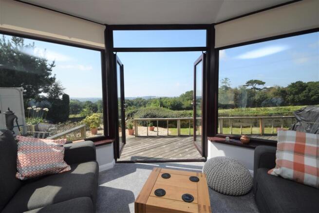 DINING/CONSERVATORY