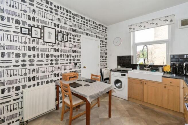 3 bed Terraced for sale Image 7