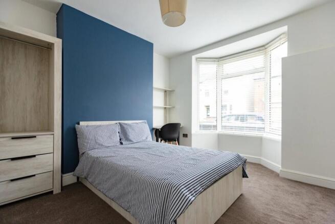 spare-rooms---student-house---west-end-image-3.jpg
