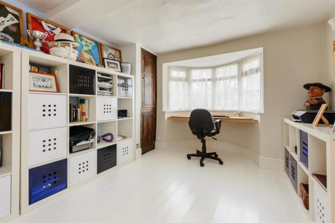 8286457-interior09-max.jpg
