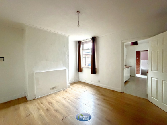 3 bed Semi-Detached for sale Image 7