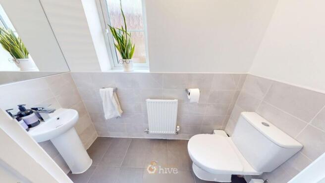 4 bed Detached for sale Image 9