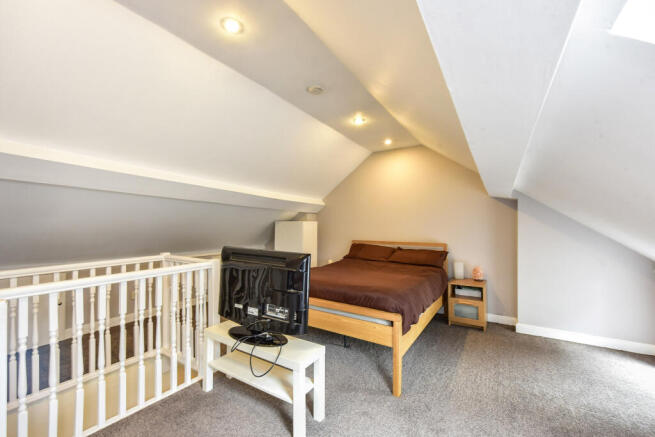 3 bed Terraced for sale Image 12