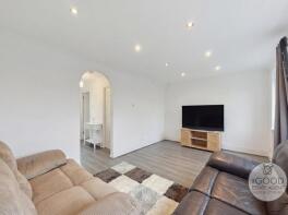270, Limes Avenue, Chigwell IG7 5NA